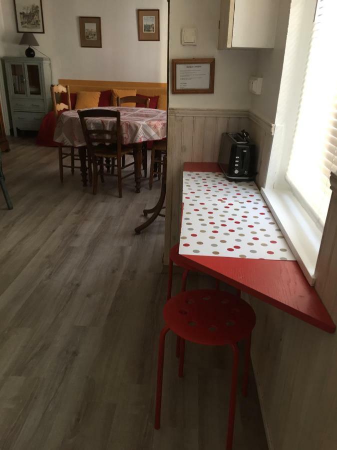 Chez Annette Apartment Honfleur Bagian luar foto